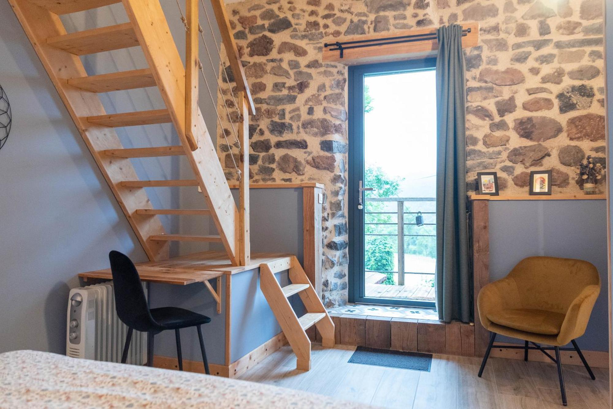 Les Balcons De La Terrasse Bed and Breakfast Arsac-en-Velay Eksteriør billede