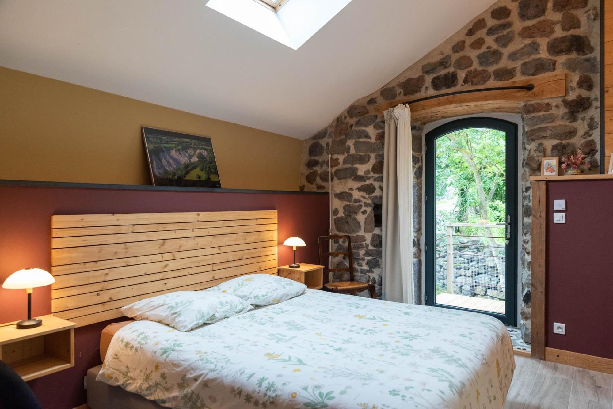 Les Balcons De La Terrasse Bed and Breakfast Arsac-en-Velay Eksteriør billede